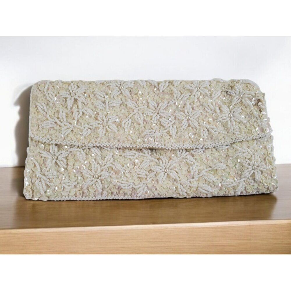 Vtg Handmade Emson Sequin and Beaded Ivory Clutch Made in Hong Kong‎ 9x5